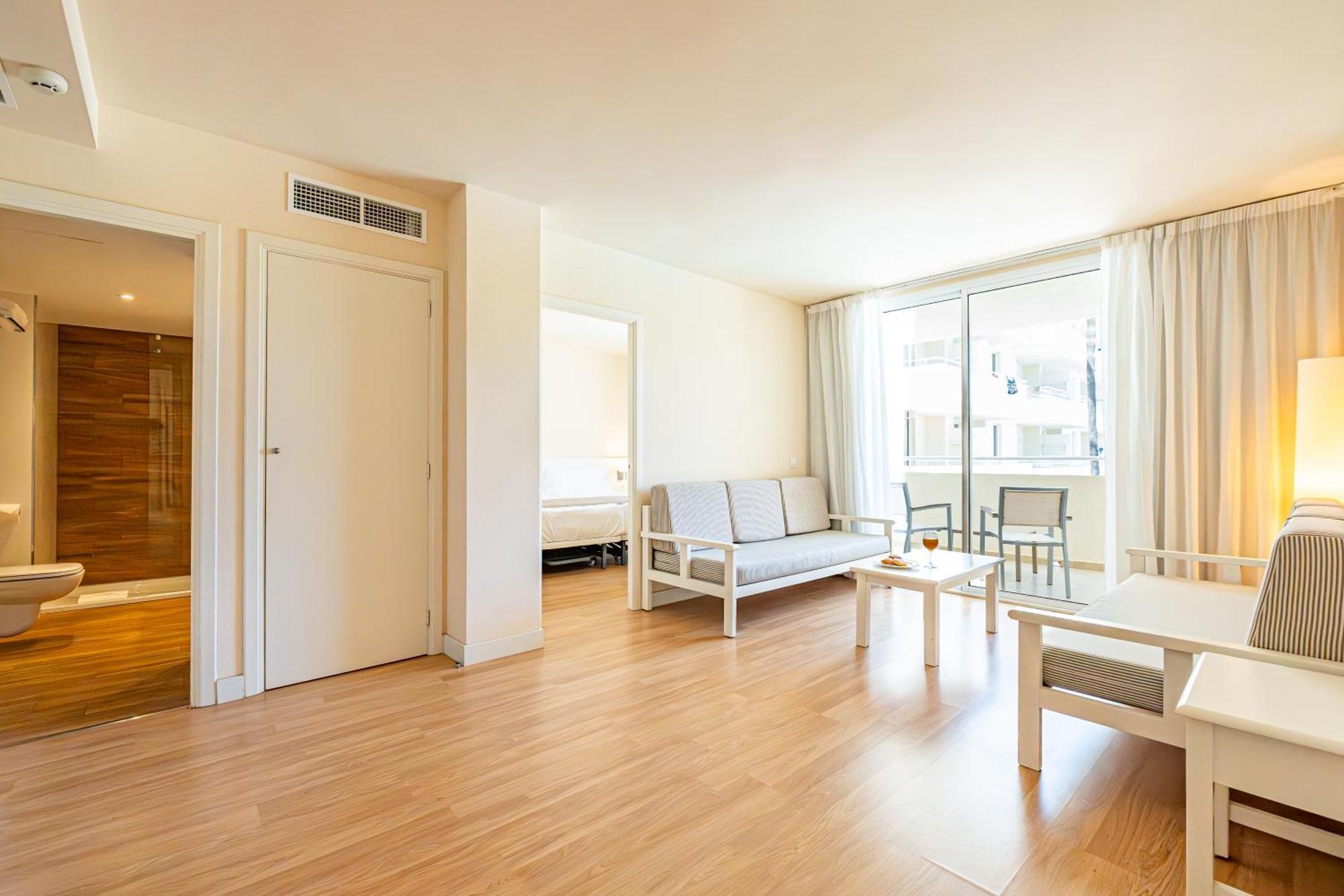 Superior Junior Suite