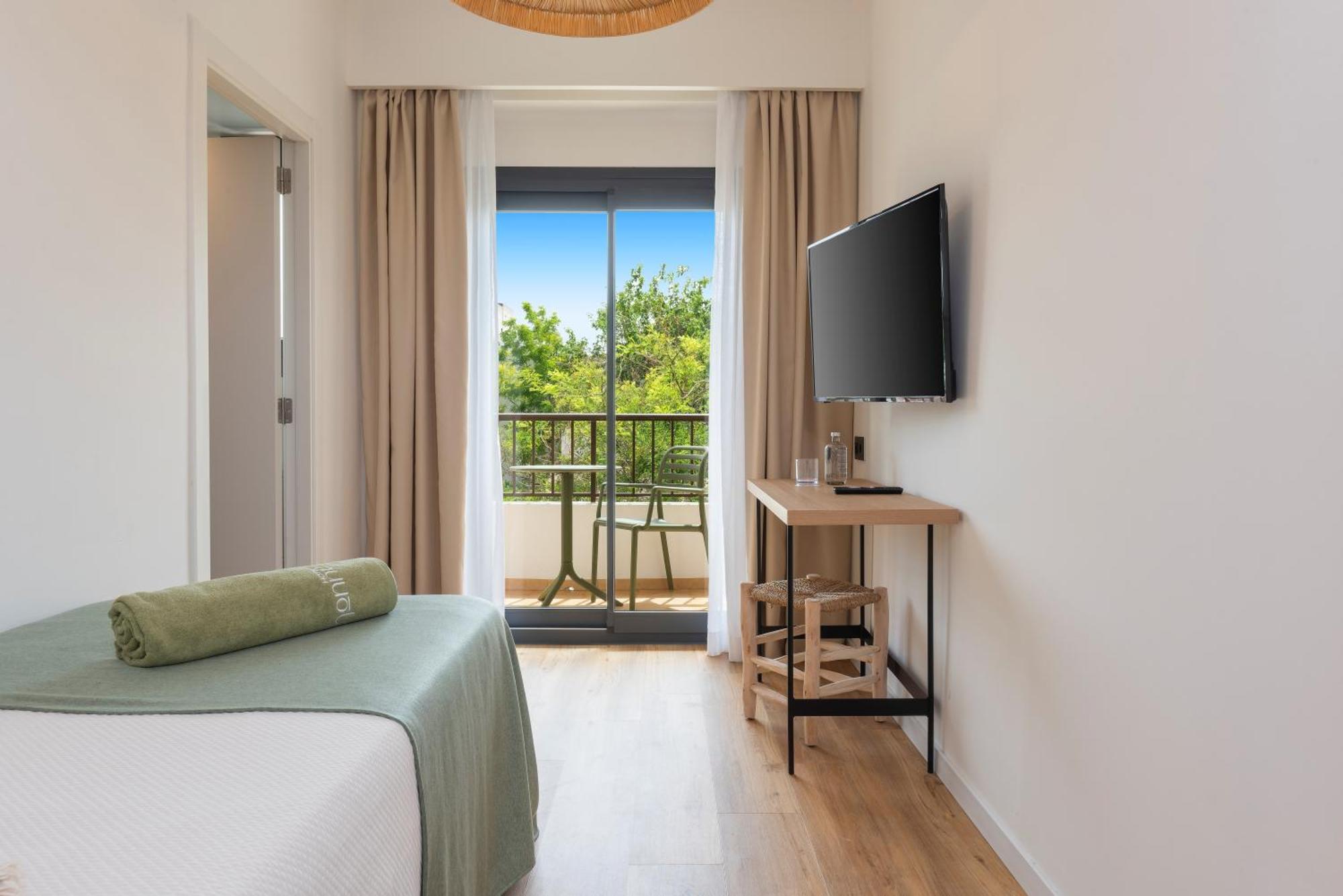 Single Room Unlimited Brunch