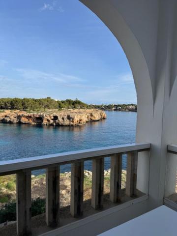 One-Bedroom Apartment Sea View