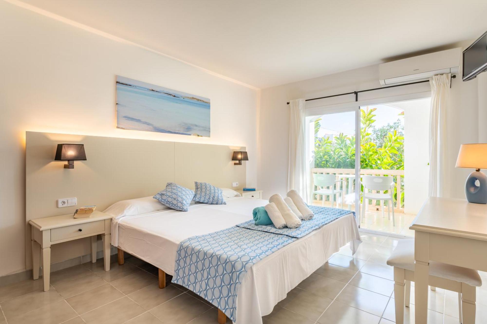Double or Twin Room Terrace Street View