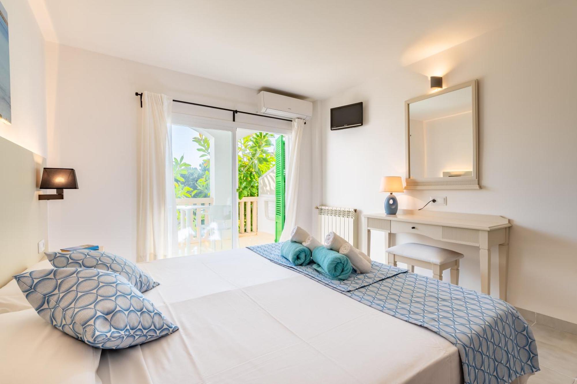 Double or Twin Room Terrace Street View