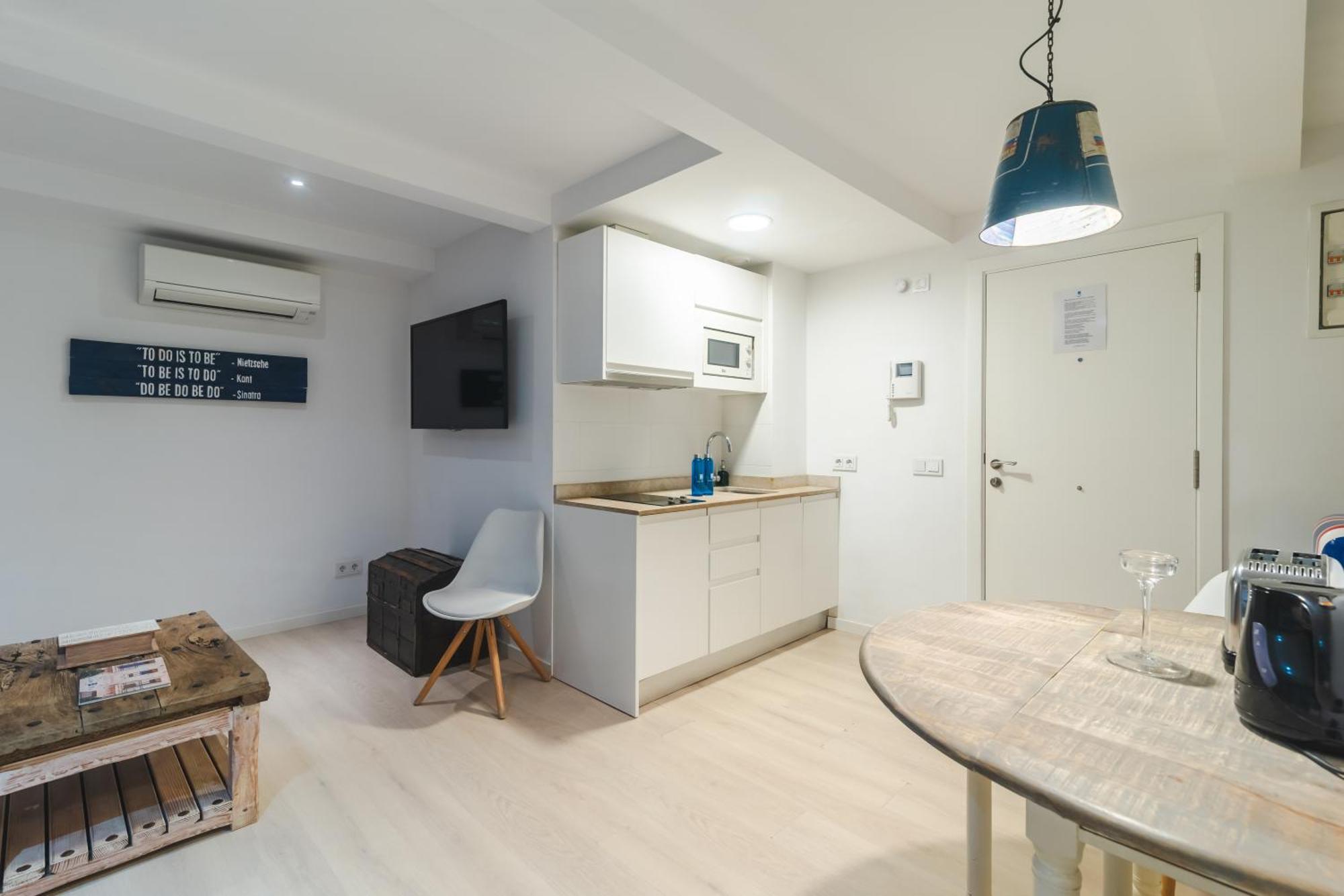 One-Bedroom Apartment
