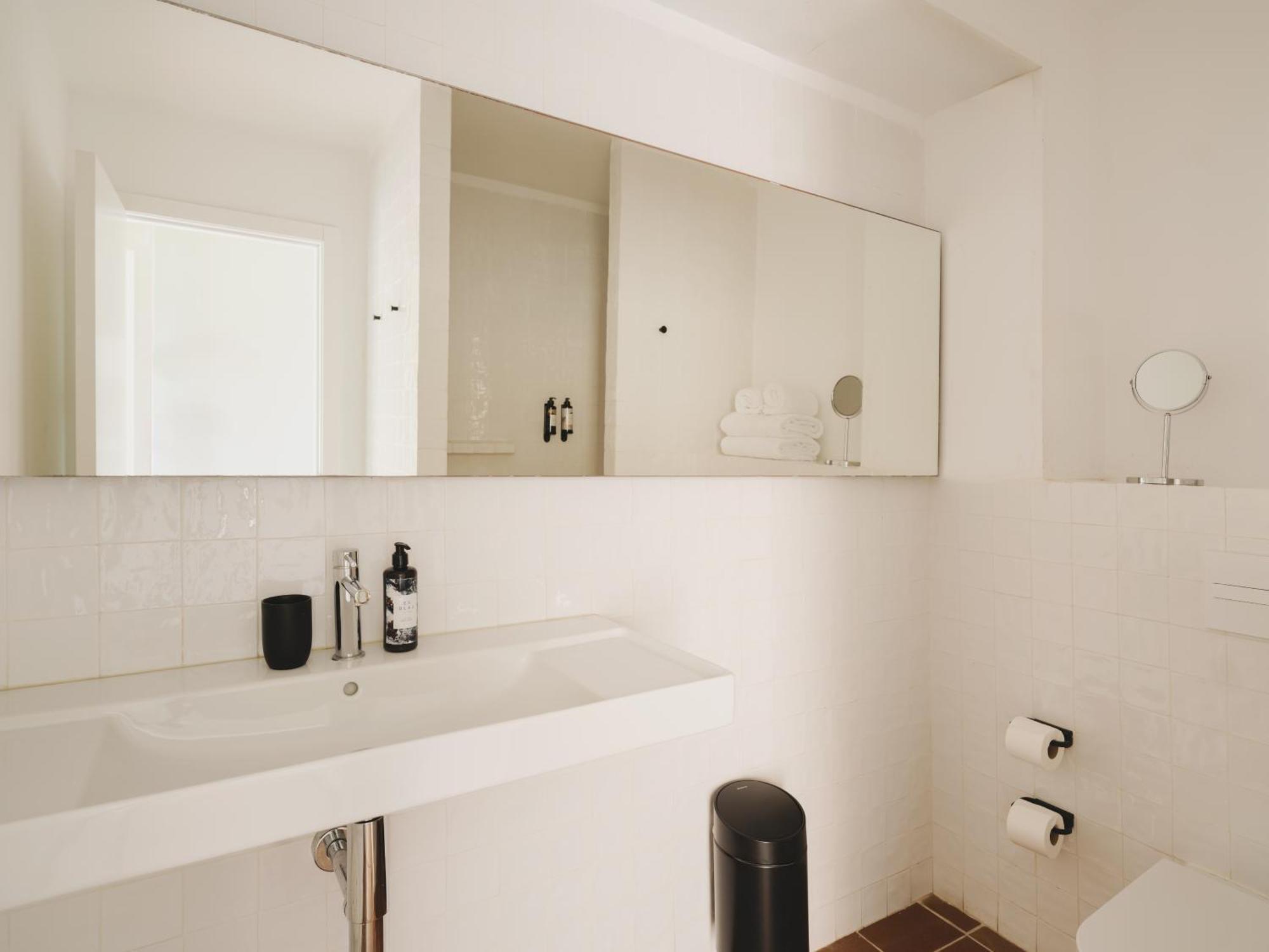Large Single Room