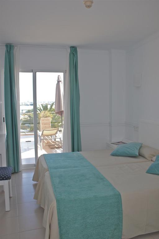 Twin Room Sea View