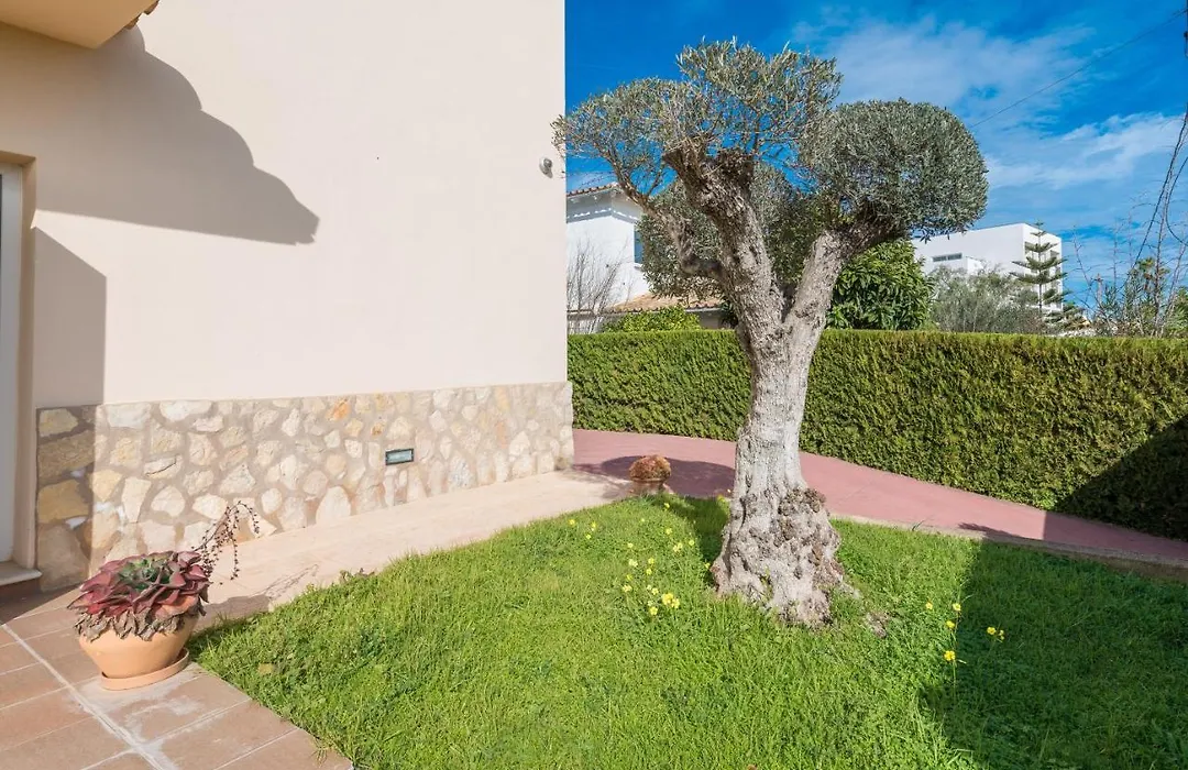 Villa Alzina Para Sus Vacaciones De Verano En Cala Millor, Mallorca-1