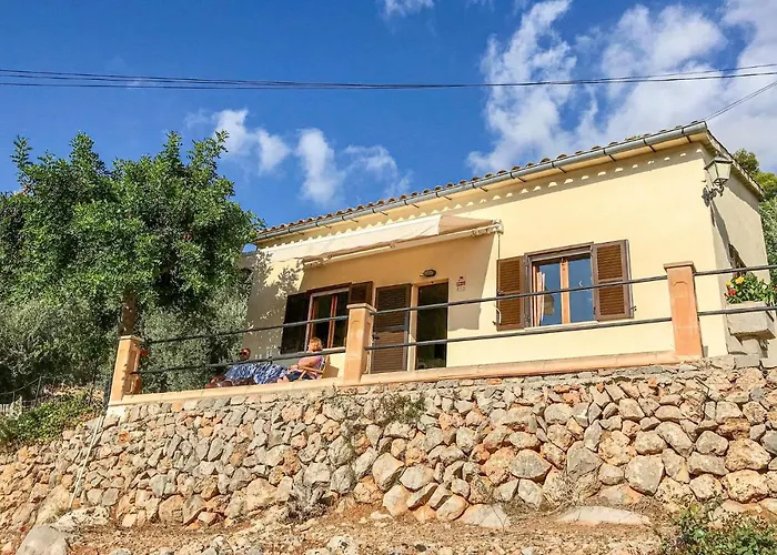 Nice Home In Dei With Wifi Deià