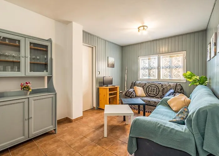 Beautiful Apartment In Can Pastilla With Wifi And 4 Bedrooms