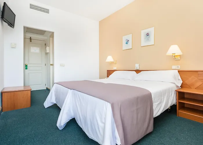 Globales Playa Santa Ponsa Hotel