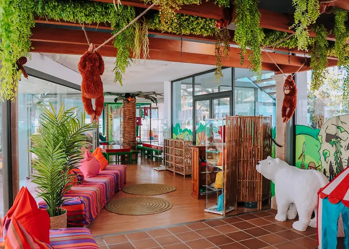 Marins Suites - Adults Only Hotel Cala Millor  Con una Pista de Golf