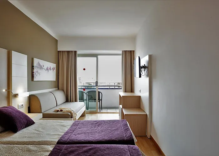 S'Illot (Mallorca) Hotels