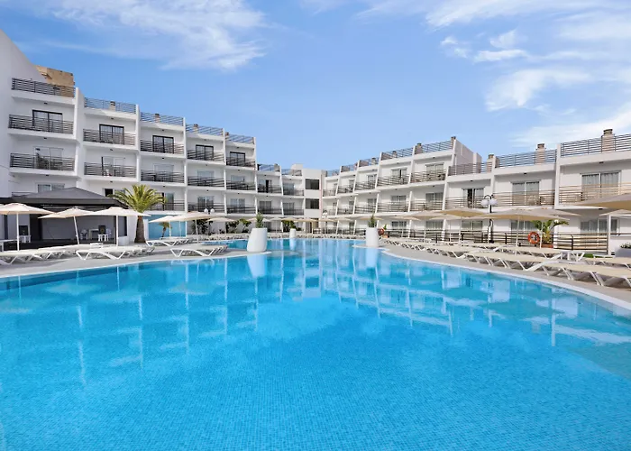 Magaluf (Mallorca) hotels near Twisted Water Park