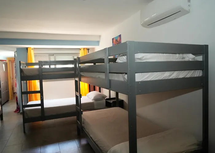 New Art Beach Hostel- Albergue Juvenil Palma de Mallorca