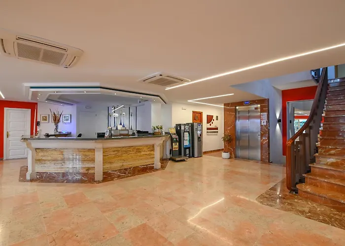 Hotel Pinos Playa Santanyí Con una Pista de Golf