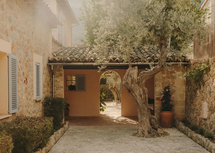 Deia Hotels