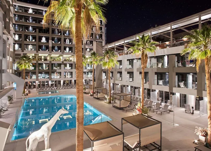 Hotel vicino a Plaça Major