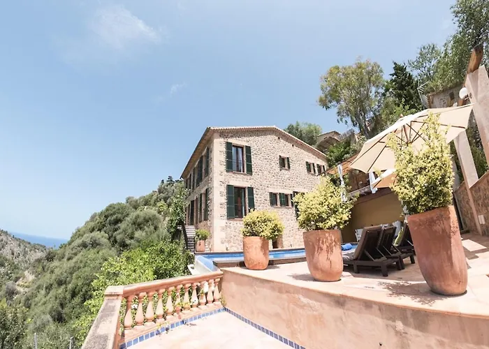 Villa Can Sarales - Deià  con Piscina